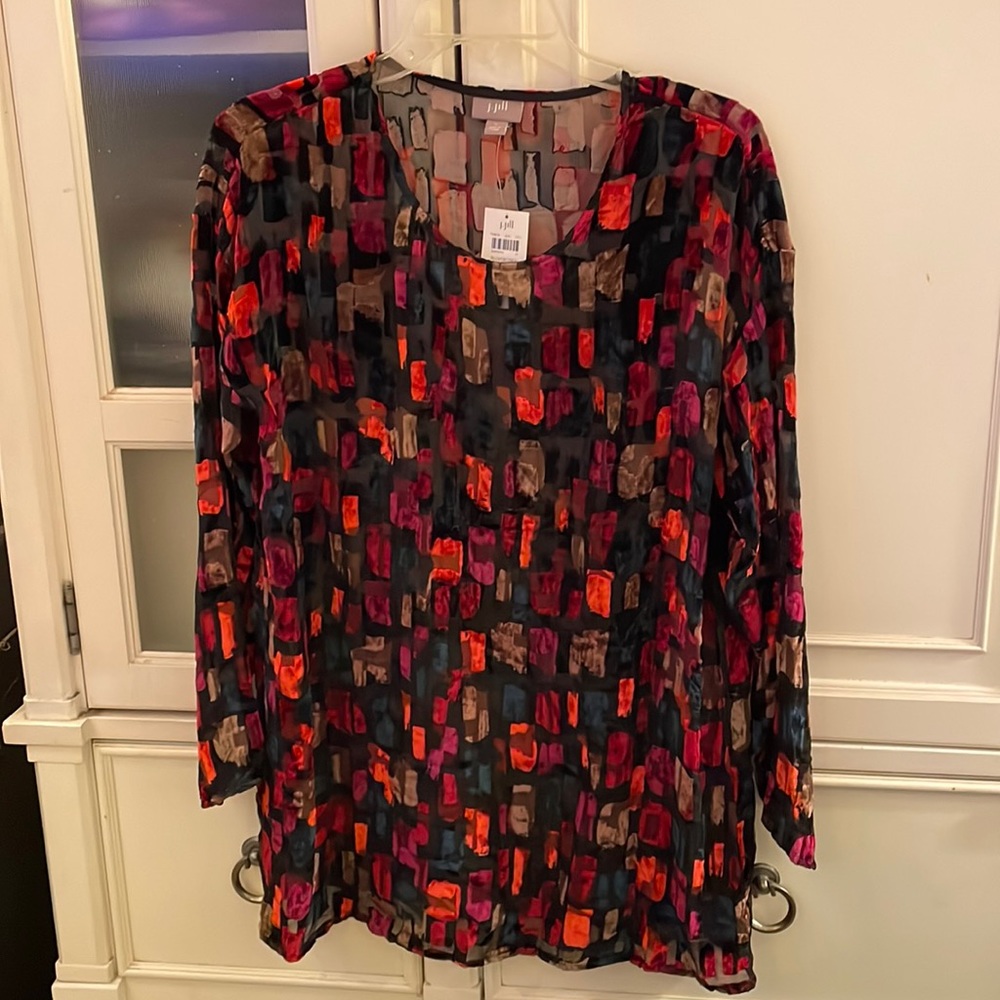 Woman’s J.Jill Stunning Blouse.  NWT.